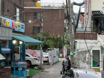 맘대로 써”… ‘현대건설 본사에 車 <b>돌진</b>’ 한남3구역 가보니