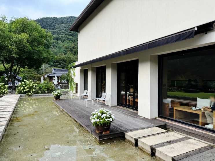  완주 전망 좋은 소양고택 두베카페 전주 근교 가볼만한곳