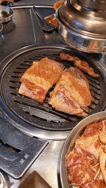  중랑구 망우동 고기집 역전화로 2인분 이상 주문 시 해물된장전골 서비스
