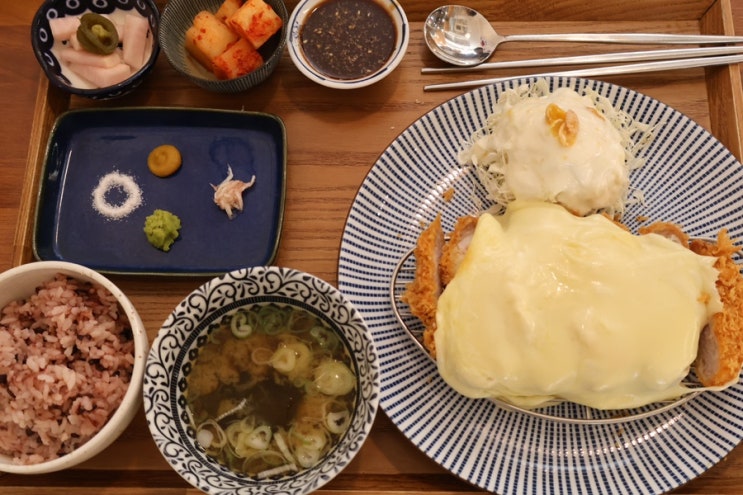  대전 관평동점심맛집 화랑 치즈가 흐르는 치즈폭탄돈까스