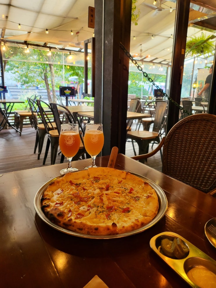 피맥하기 좋은 홍대수제맥주 맛집 에일크루