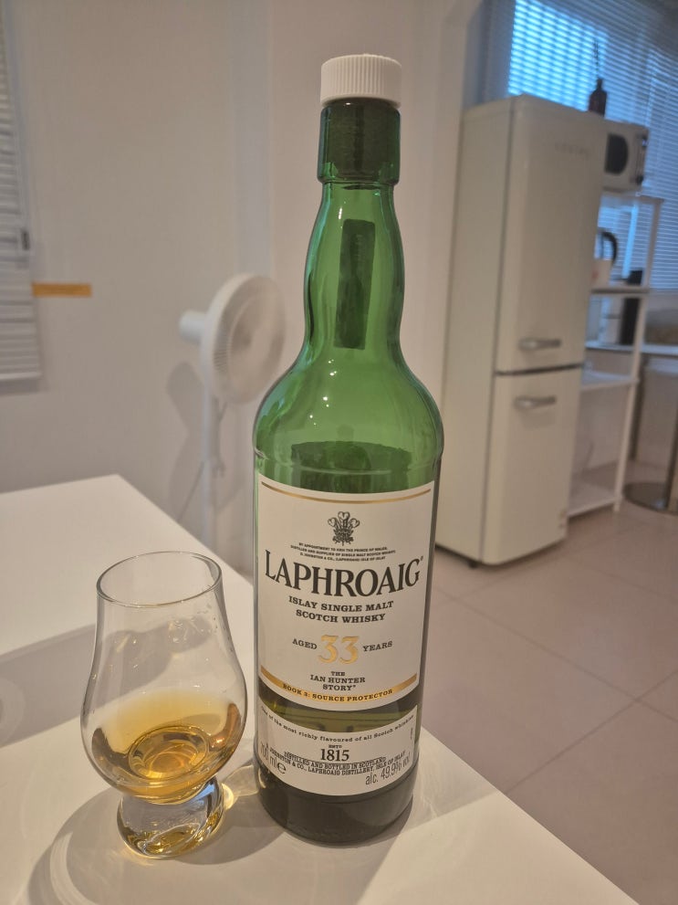  라프로익 33 이안헌터 리뷰 (Laphroaig 33 Ian Hunter Story)
