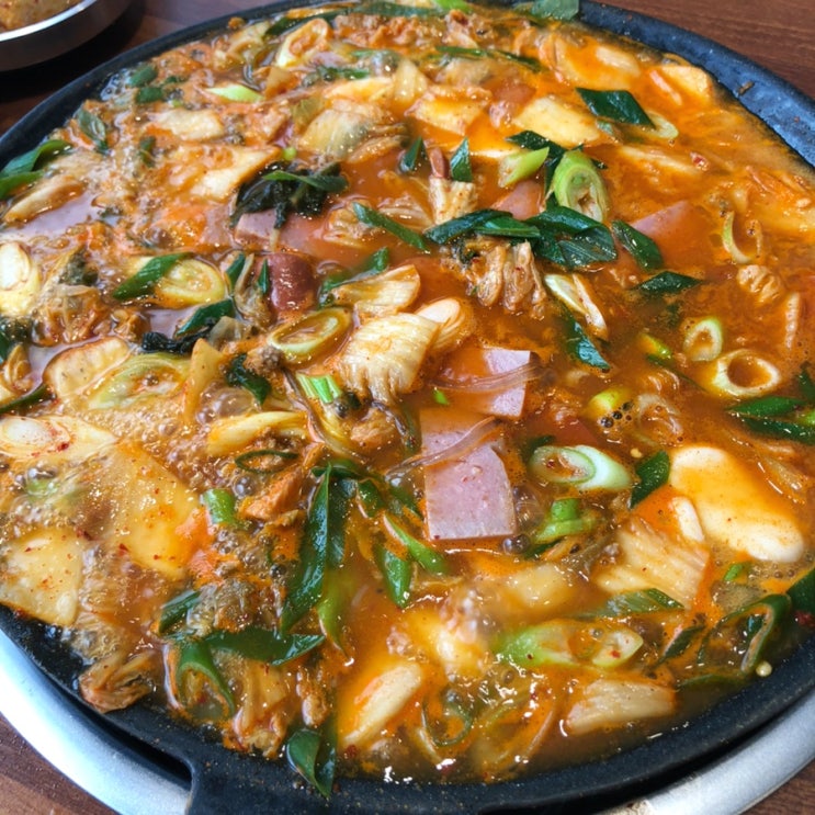  송도 부대찌개 맛집 송자매부대찌개 확장 이전 또간집