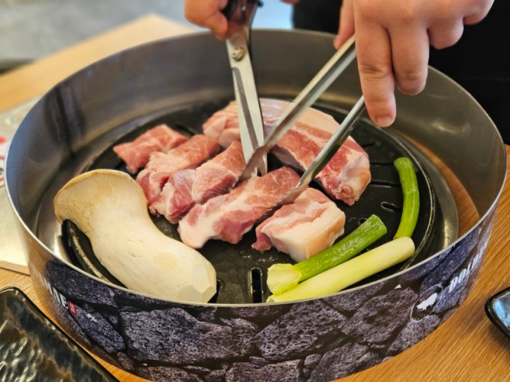  성산일출봉 맛집 돌담애 제주도 서귀포 흑돼지 고기집 추천