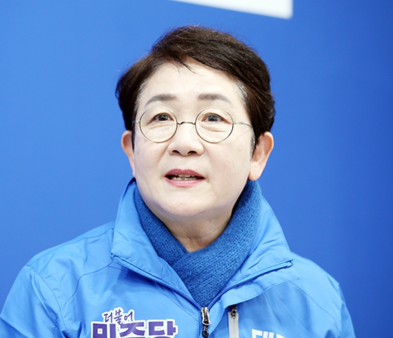 박정현 프로필 - 재산 고향 나이 학력 정치경력 지역구 선거이력 남편 자녀
