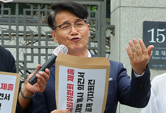 김건희 <b>디올백</b> 명품백 사건, <b>최재영 목사</b> 수심위 열려