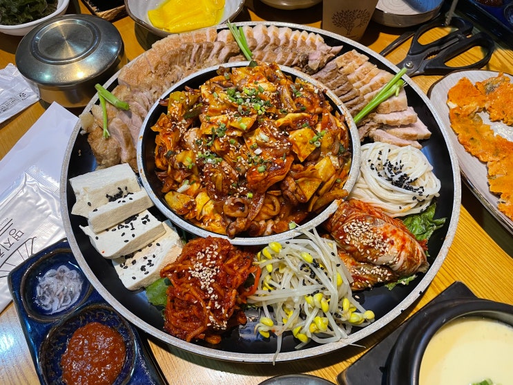  쭈꾸미보쌈이 맛있었던 명지국제 보쌈 맛집 명지첫집국제신도시본점