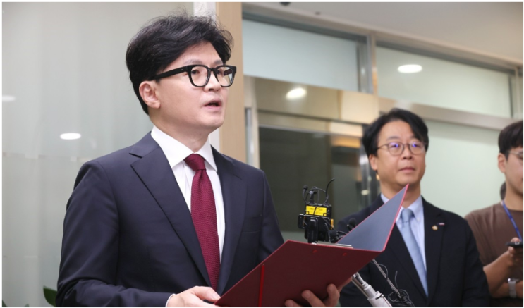 <b>의정</b> 갈등과 <b>여야 의정 협의체</b> 구성 제의