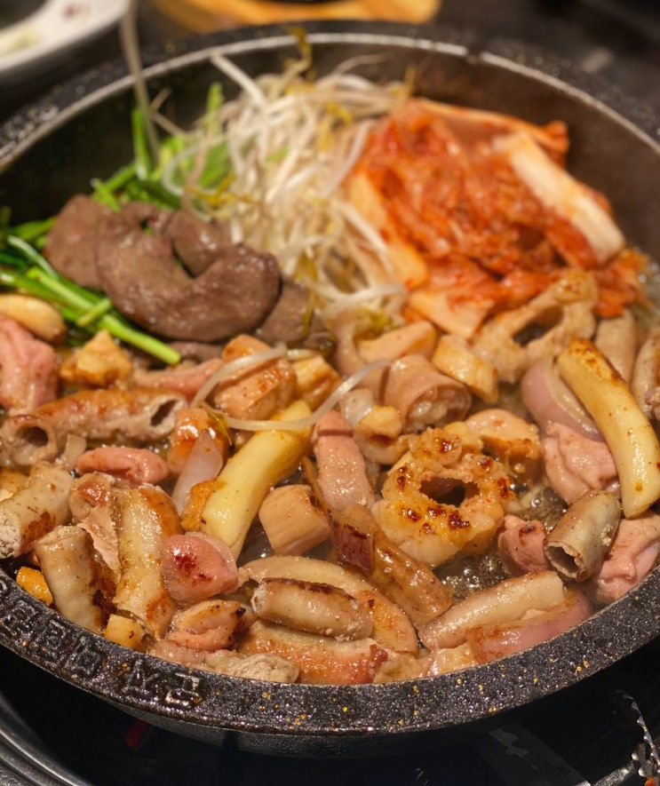  [약수역맛집 군자대한곱창] 넓고 쾌적하고 깔끔한 맛! 대한모듬곱창이 포함된 대한셋트 추천!