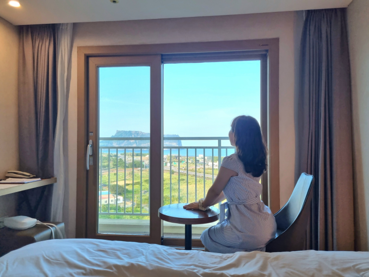  제주성산골든뷰 성산일출봉이 보이는 제주 성산 호텔