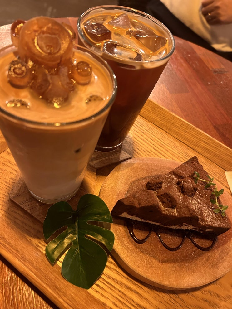  구월동 애견카페 분위기 좋은 카페 궐리단길 디저트 맛집 바이스벌사