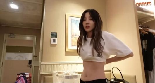 산다라박, 싱가포르 워터밤 무대의 뒷이야기와 완벽한 준비 과정 공개