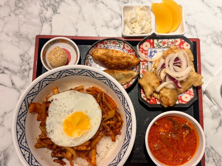  혜화역 성대 맛집 진공푸 | 중화비빔밥 정식