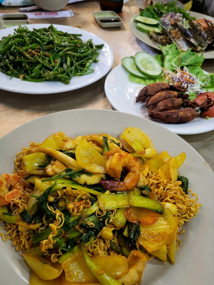  나트랑 깜란 맛집 다양한 해산물 세트 구성으로 배달도 되는 동호콴