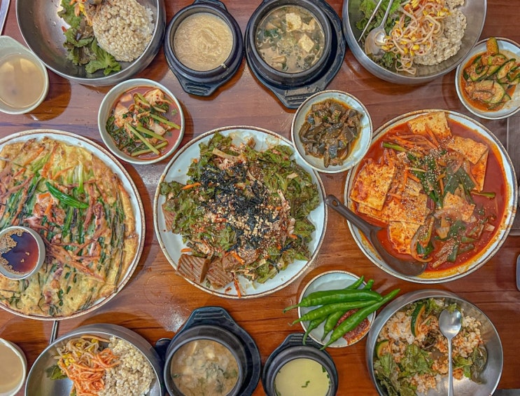  대전 보문산 보리밥 맛집 정갈한 밥상 반찬식당 반찬호떡은 덤