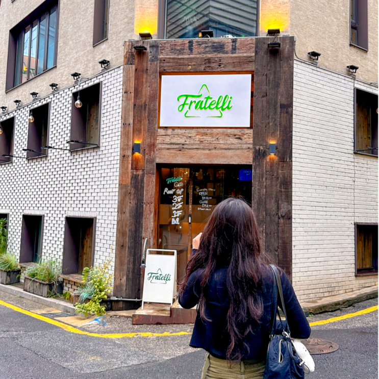  프라텔리 강남 신논현역 루프탑 있는 프렌치토스트 대형카페