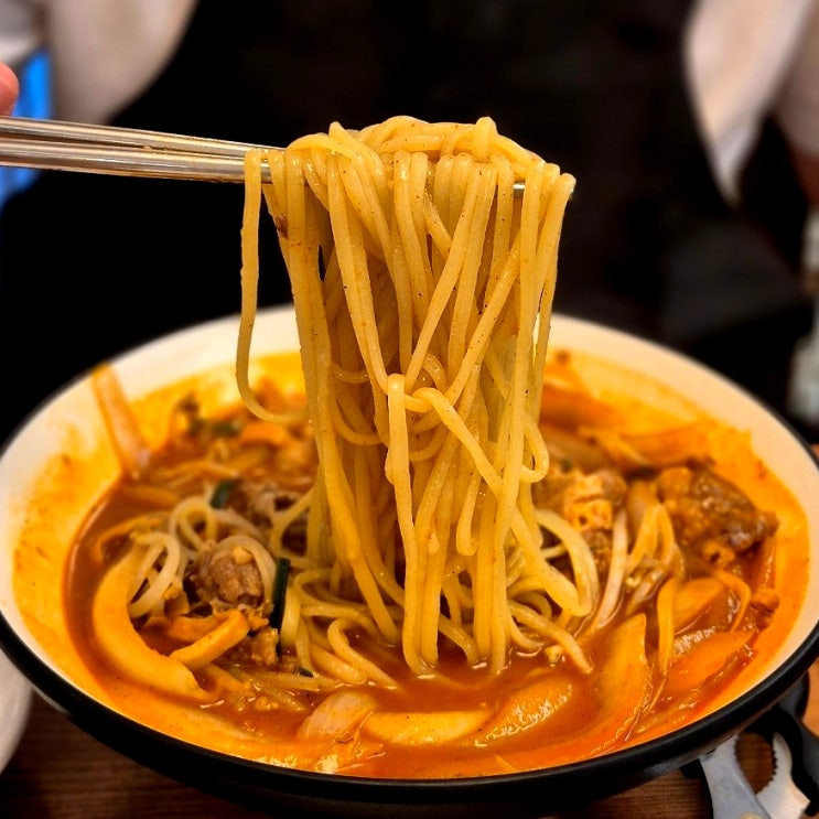  강남역 중식당 카이 점심 소고기짬뽕 맛있네