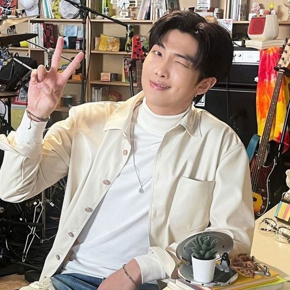 [<b>김남준</b>] 당근 거래하다가 앙숙만남;