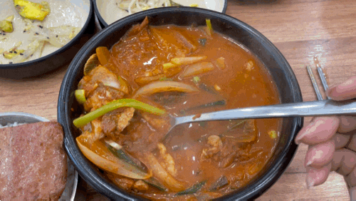  수완지구한식 자주당 김치찌개 우거지들깨탕 수완동점심