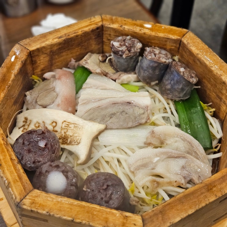  서울 서초 양재시민의숲역 맛집 편백정식이 맛있는 청와옥 양재직영점