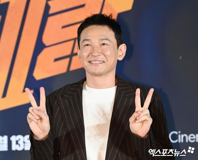 <b>황정민</b>, 금주→술톤 탈피... 맥주 한잔도 NO" (<b>라디오쇼</b>)