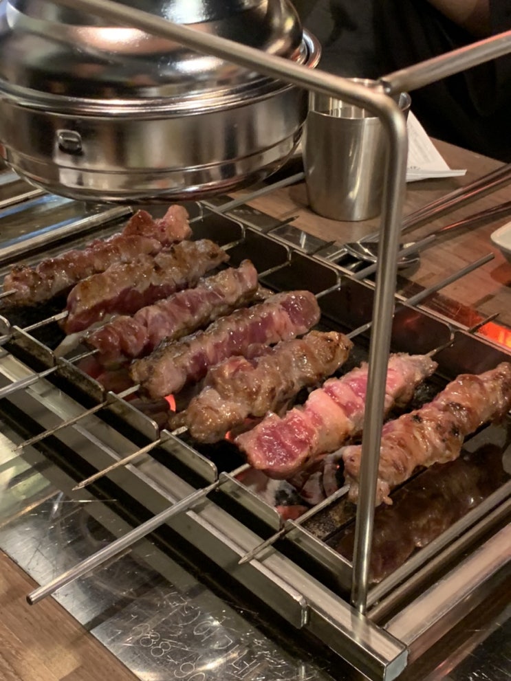  [압구정 맛집/이가네 양꼬치] 양등심꼬치 꼭 먹으세요…! 여긴 내가 알던 이가네 양꼬치가 아니야… 압구정 양꼬치 1등 맛집️