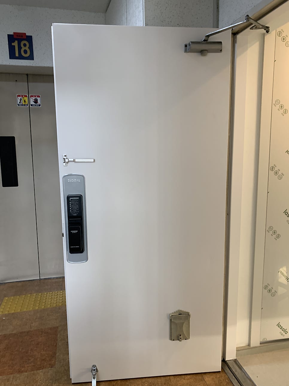 현관문시트지 리폼 전문업체