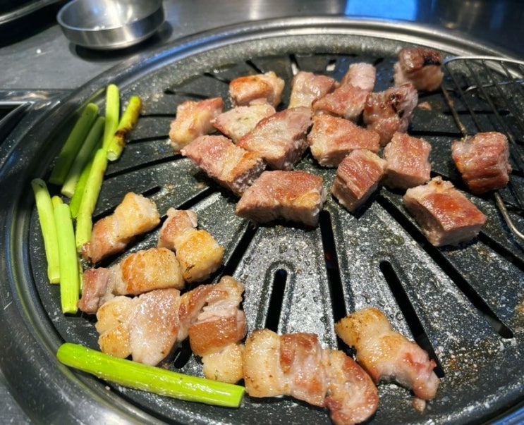  고기질 좋고 분위기도 멋진 신당동맛집 신당육