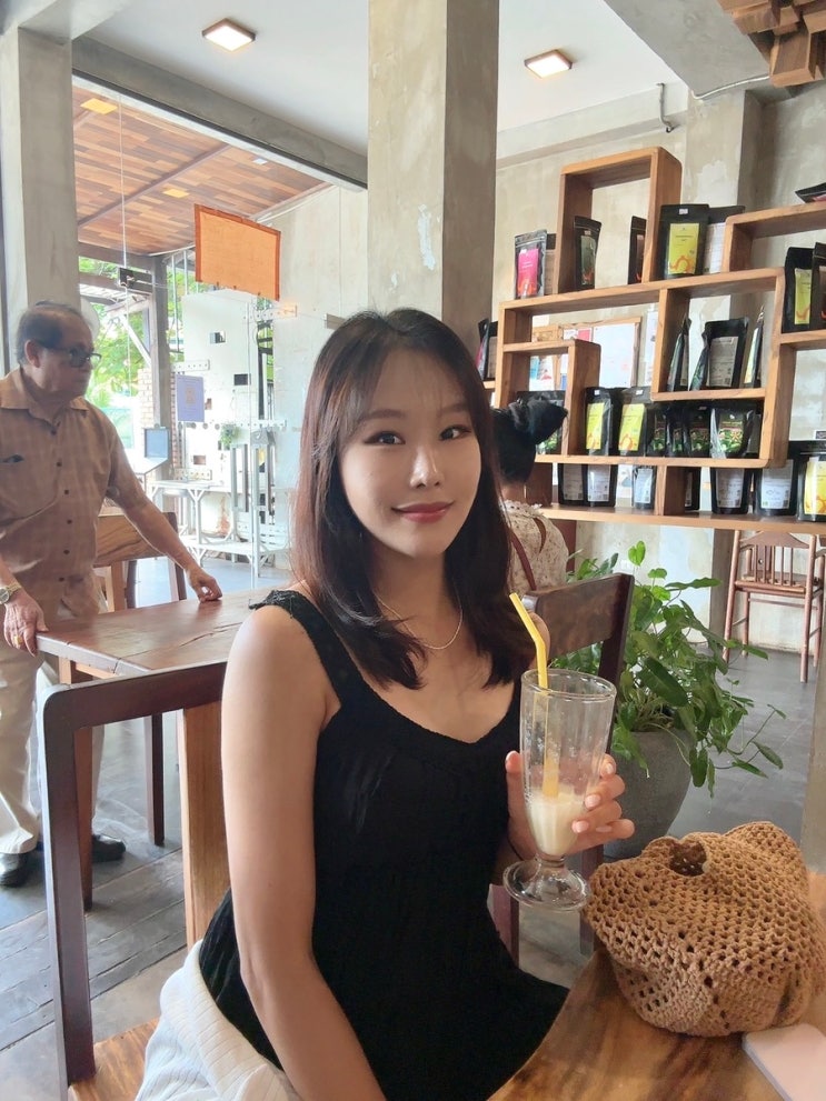  라오스 비엔티안 카페 바닐 cafe vanille 타르트 바나나주스 짱맛