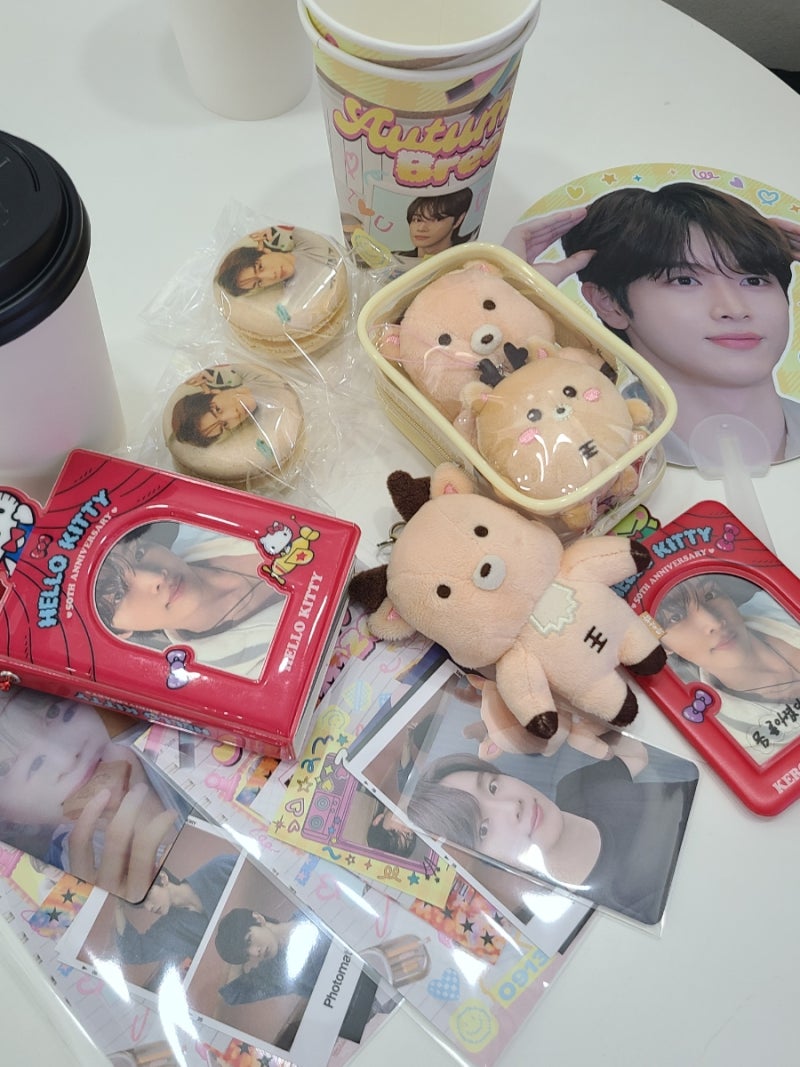 Review: RIIZE Sungchan Birthday Cafe in Hongdae (Autumn Breeze, Sungchan's Studio)