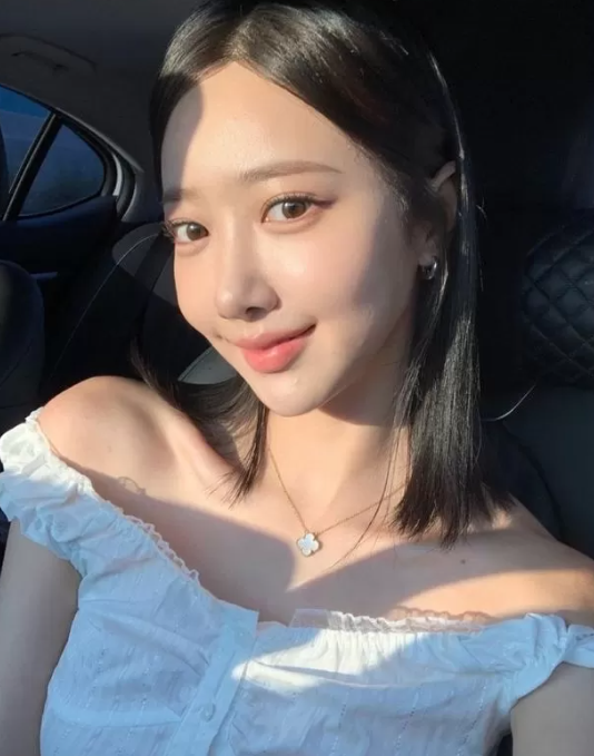 로드걸 <b>레이싱모델 신해리</b>... 로드FC 라운드걸 <b>출신</b> 인스타