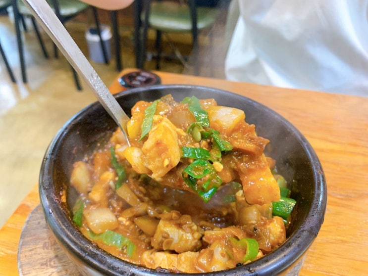  방배동 카페골목 동네 숨은 가성비 쌈밥 맛집 - 방배골 숯불갈비 솔직후기 (주차, 메뉴)
