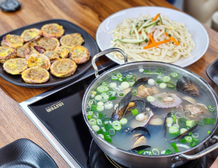  군포 맛집 시원한 조개탕 물총칼국수 군포점