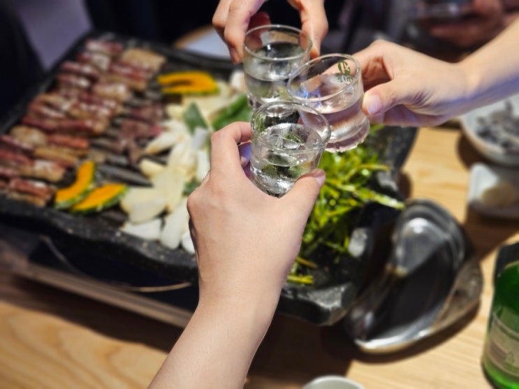  신사역 맛집 압구정곱창 구워주는 곱창집 가로수길 데이트