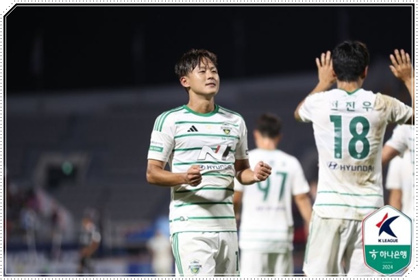 30라운드 /'<b>강윤구</b>·아타루 연속골' 울산, <b>강원</b>에 2:0... 