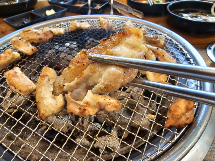  강원도 춘천 여행 숯불 닭갈비 맛집 통나무집닭갈비 2호점