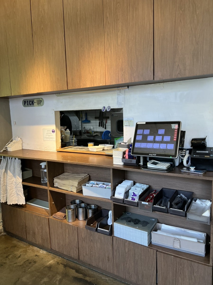 BD Burger Seongsu — Surprisingly Generous Portions (Cheongyang Mayo Bulgogi & Double Cheese) 3