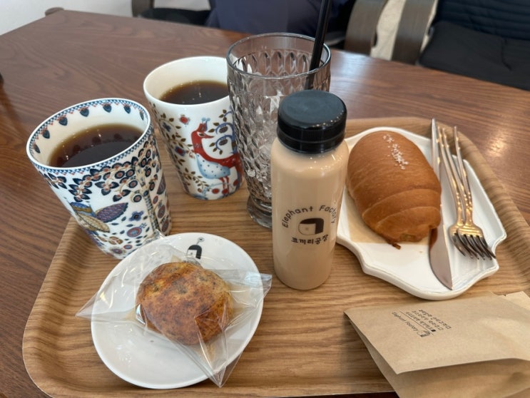  오늘 카페 목천 코끼리공장~!