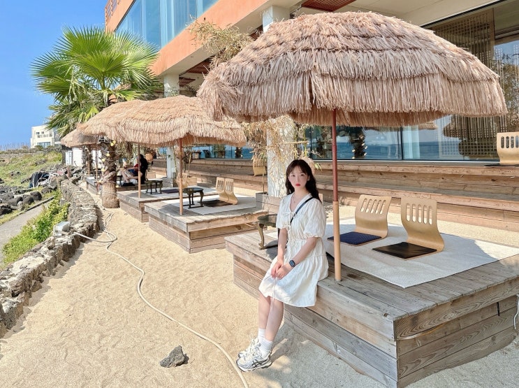  애월 카페거리 오션뷰가 특별한 한담해안산책로 대형카페 해지개