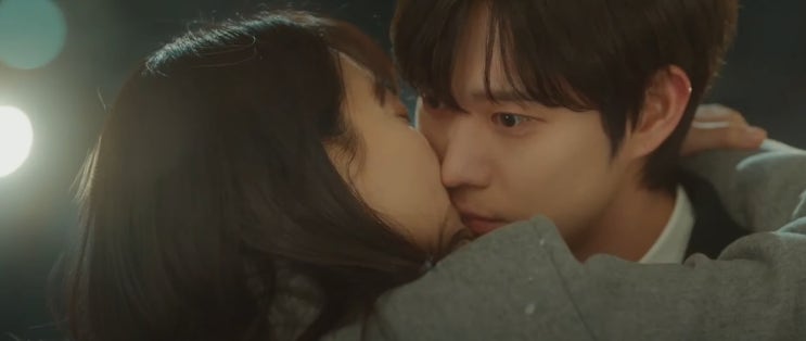 손해 보기 <b>싫어서</b> 7회 리뷰 8회 예고 <b>신민아 김영대</b>와 한집살이... 