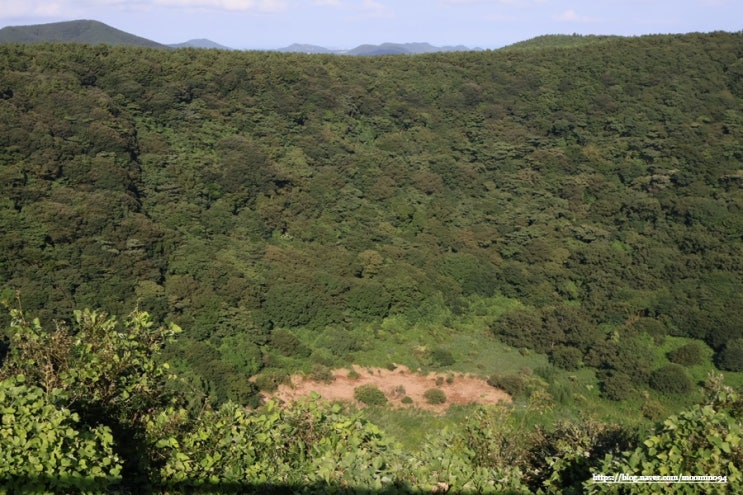 제주동쪽오름 산굼부리 분화구  초보자추천코스 및 주차정보