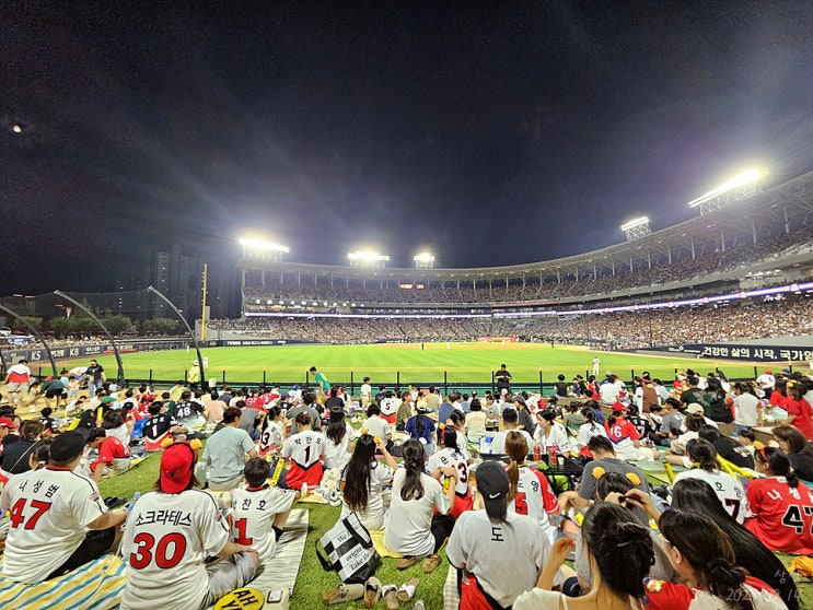 vs <b>키움</b>, 추석 귀성해서 야구 직관.. 기아의 9회말 <b>역전승</b>.(9/14... 