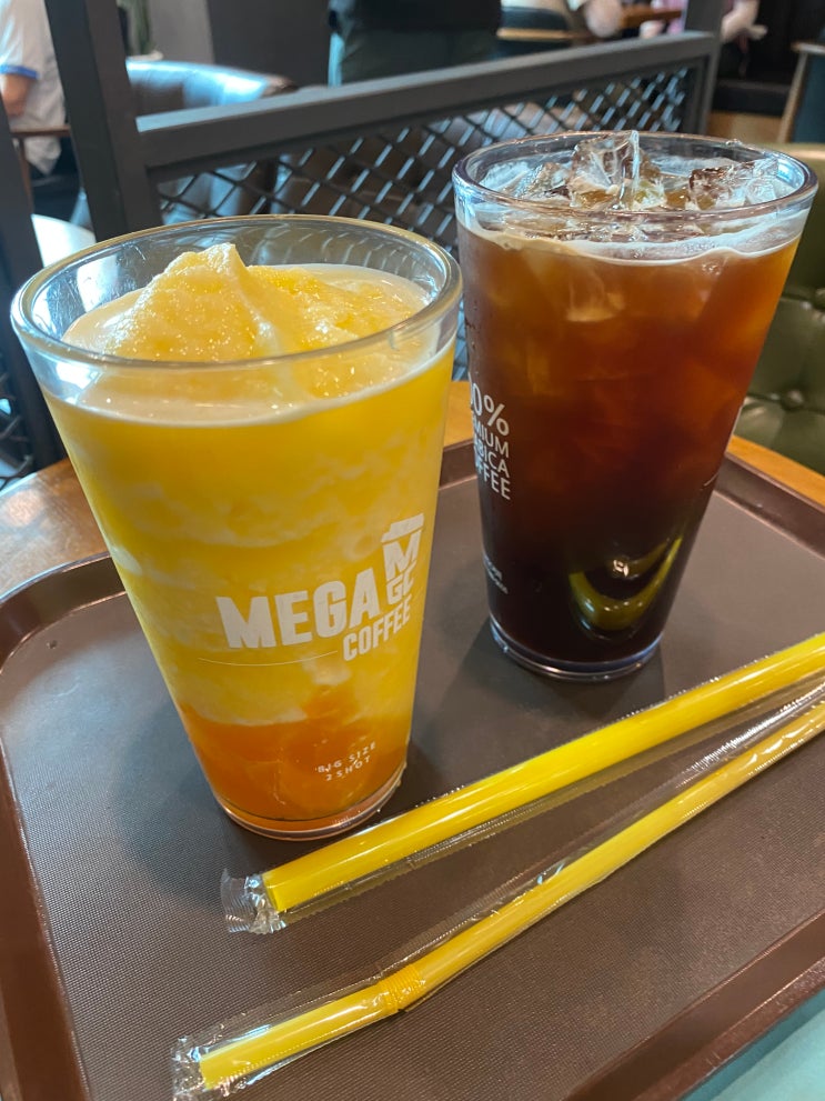  군산 메가커피 수송오투점 메가커피신메뉴 귤톡톡젤리스무디 사과유자차 곡물라떼 메가커피알바생꿀팁 수송동카공