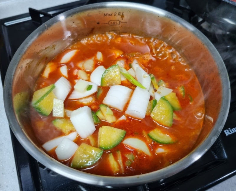 쏘양의 요리일기] 류수영 레시피 고추장찌개를 만들어보자!(feat. 알텐바흐 밧드, 테팔 매직핸....