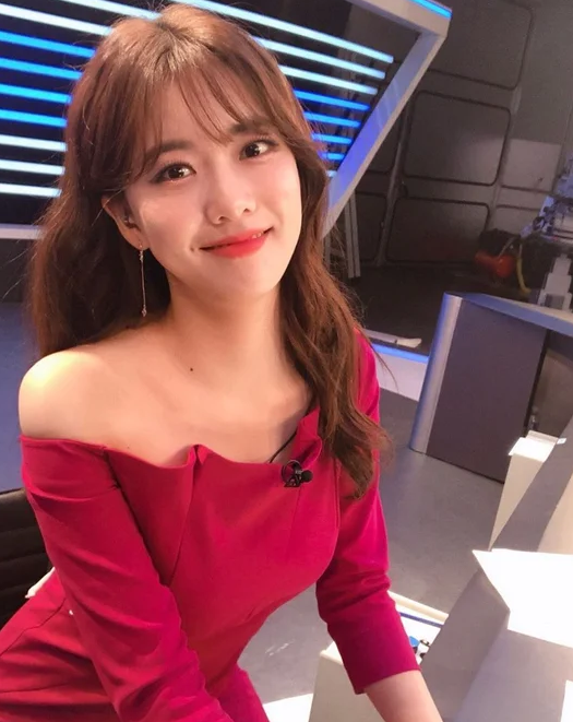 <b>김민형 아나운서</b> 호반그룹 상무 남편 김대헌 호반그룹 건설 2세... 