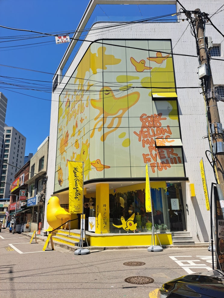  신용산 대형 카페 쏠티캐빈 화이트 용리단길점에서 디저트 냠냠