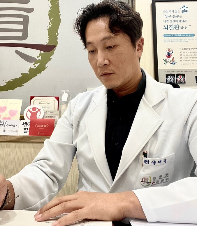 <b>환자</b> 사망사건 후, <b>양재웅</b> 병원장 첫 인터뷰(병원과실 <b>인정</b>안... 