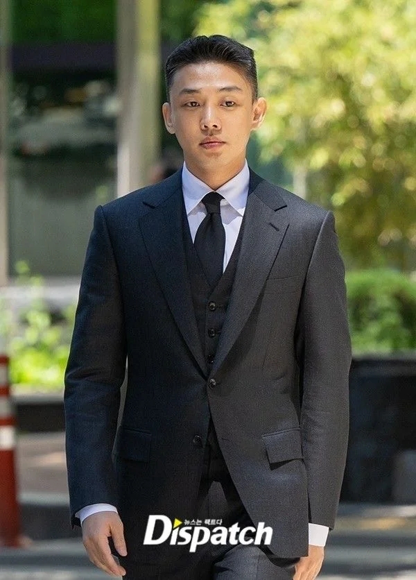 배우 <b>유아인</b>, 동성<b>성폭행</b> 무혐의…준유사강간 혐의 <b>불송치</b> 결정