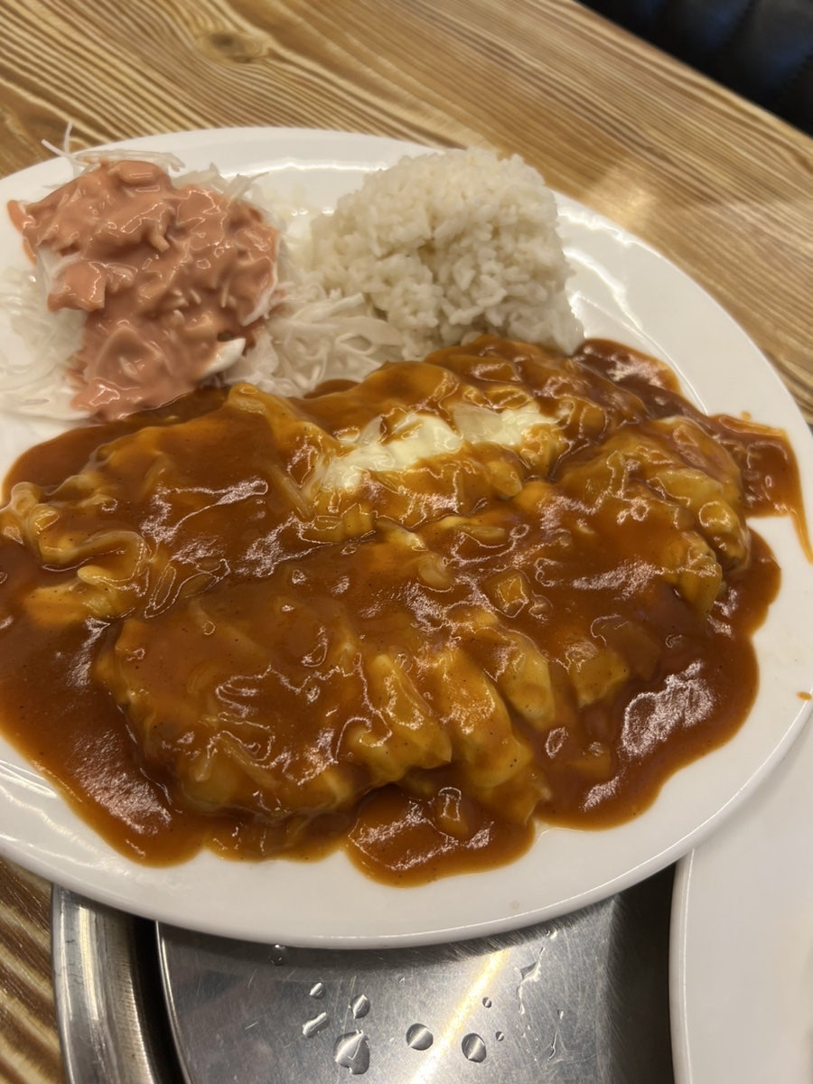 둥지 듬뿍부대찌개 수제왕돈까스 사진 2