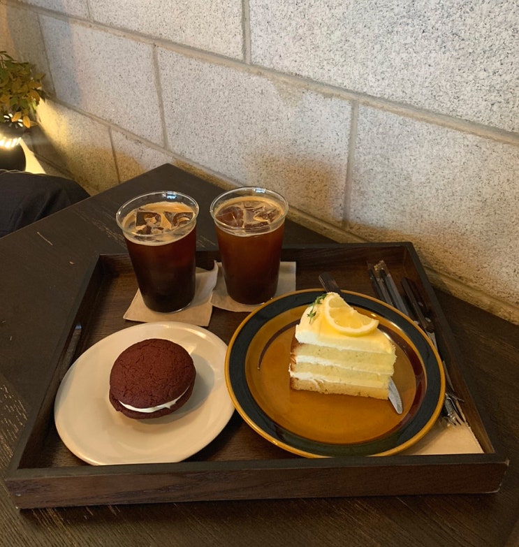  전주 효자동 신시가지 카페 리포소커피/레드벨벳샌드 레몬케이크
